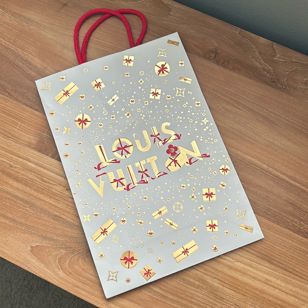 Limited Edition Louis Vuitton 2023 Holiday Shopping Bag 🛍️